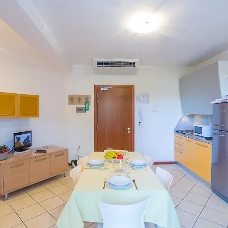 Gioia Aparthotel