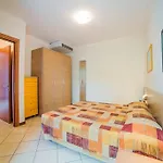 Gioia מלון דירות 3*