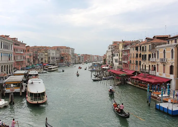 Gioia Apartmanhotel 3*